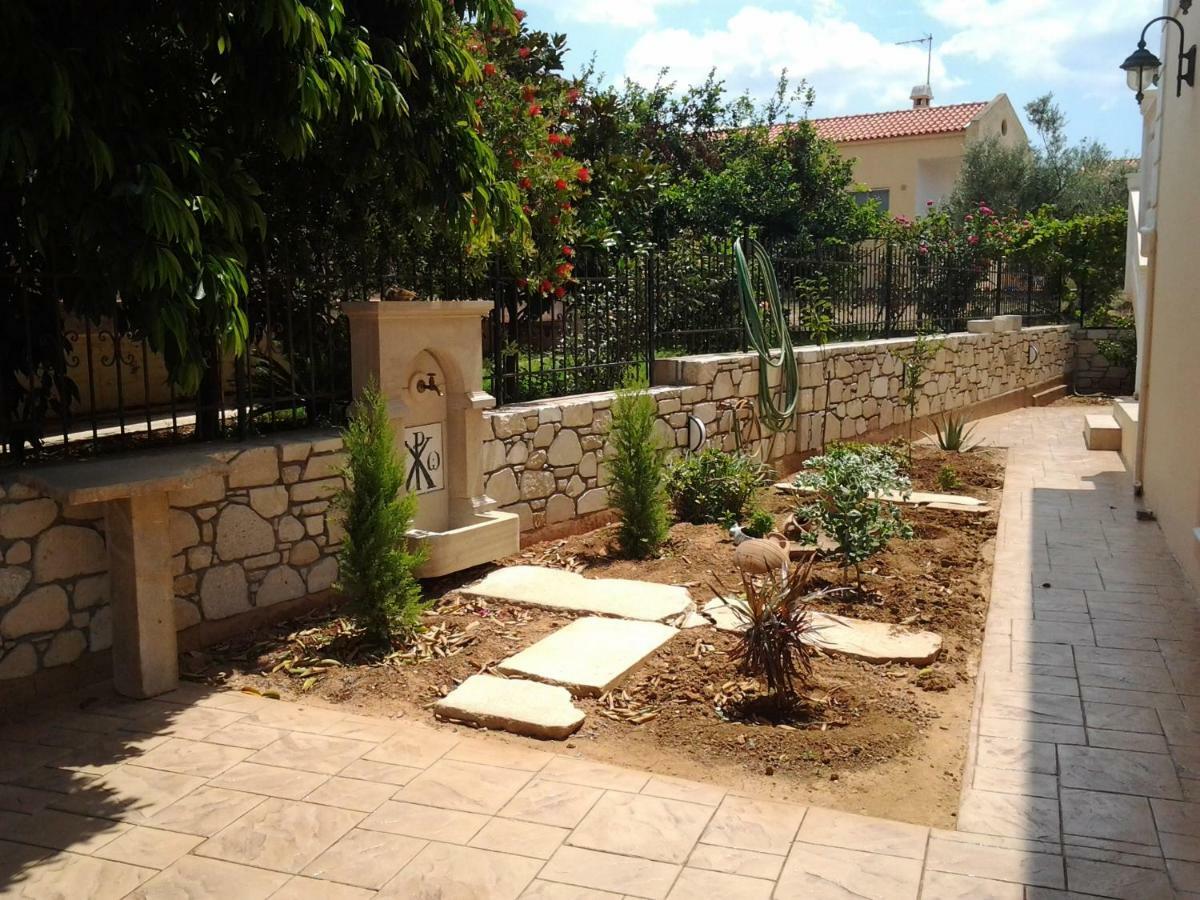 Korfalonas Father'S House In Kissamos מראה חיצוני תמונה
